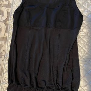 Lulu Lemon workout tank.